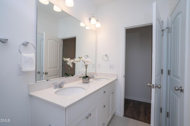 612 Providence Crk Drive, Fuquay Varina, NC 27526
