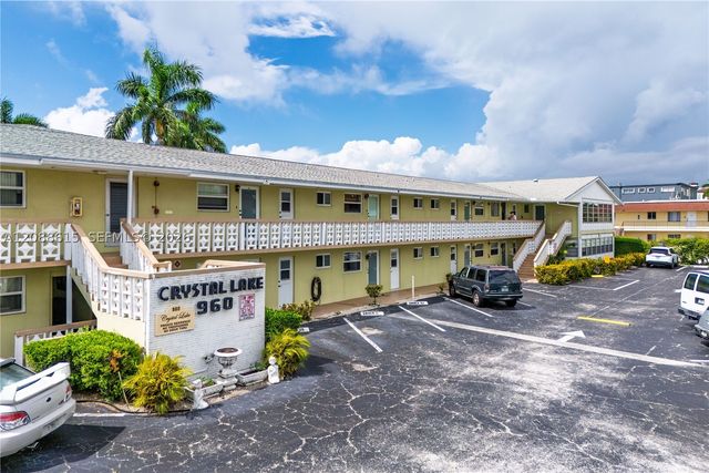 960 Crystal Lake Dr 112, Deerfield Beach, FL 33064