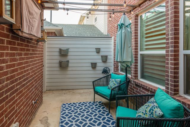 8736 Madrid Street, North Richland Hills, TX 76180
