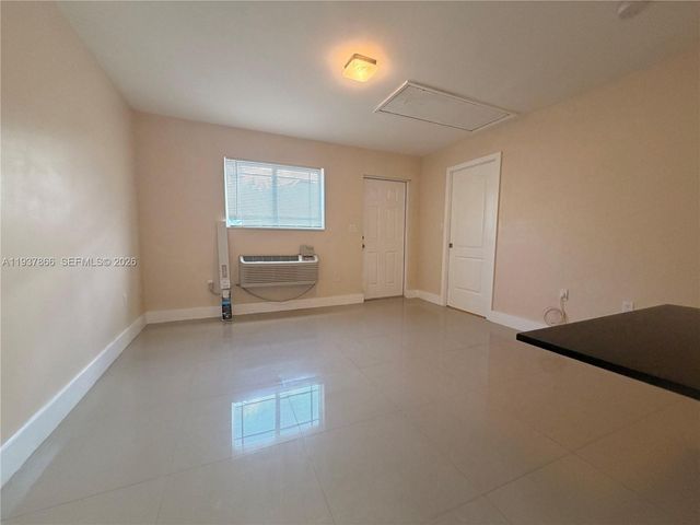 15337 SW 62nd Ter B, Miami, FL 33193