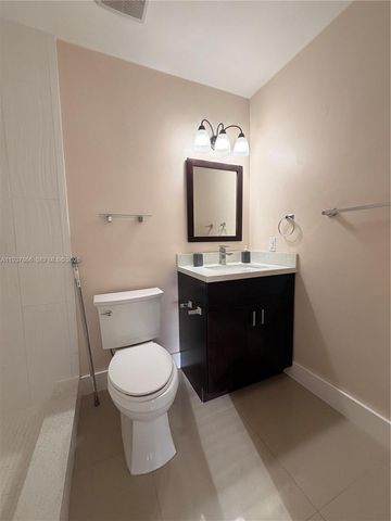 15337 SW 62nd Ter B, Miami, FL 33193