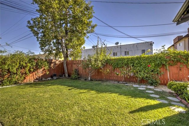 324 N Adams, Glendale, CA 91206