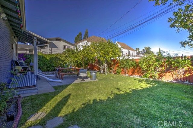 324 N Adams, Glendale, CA 91206