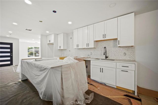 5776 Hesperia Avenue, Encino, CA 91316