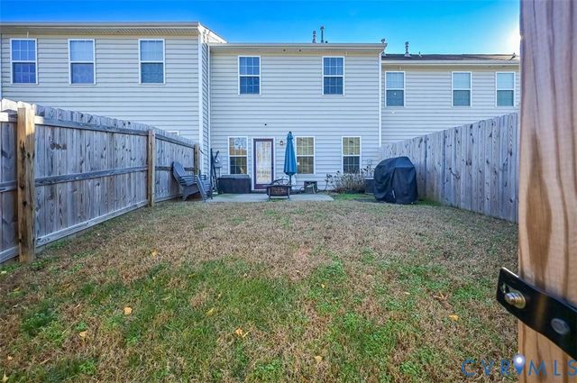 7357 Smoothbore Ln, Mechanicsville, VA 23116