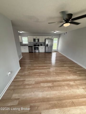11818 Mahogany Dr, Louisville, KY 40272