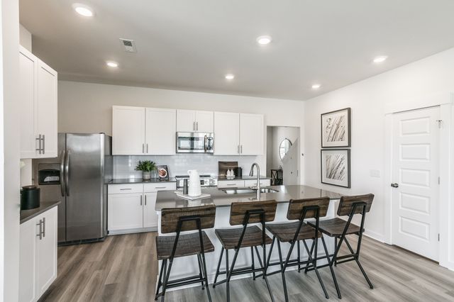 4042 Keeley Dr, Gallatin, TN 37066