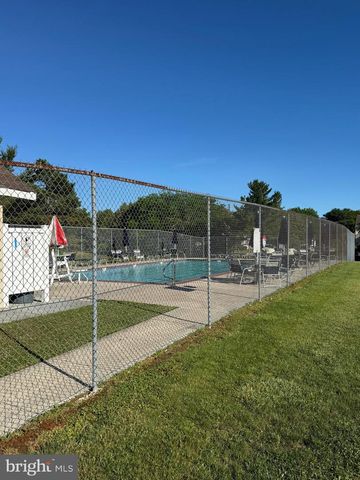 27 HARROGATE CT, Sewell, NJ 08080