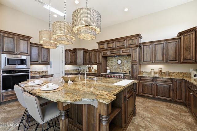 8584 E TUMBLEWEED Drive, Scottsdale, AZ 85266