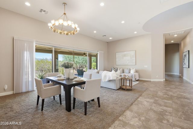 8584 E TUMBLEWEED Drive, Scottsdale, AZ 85266