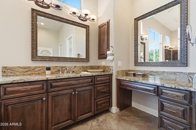 8584 E TUMBLEWEED Drive, Scottsdale, AZ 85266