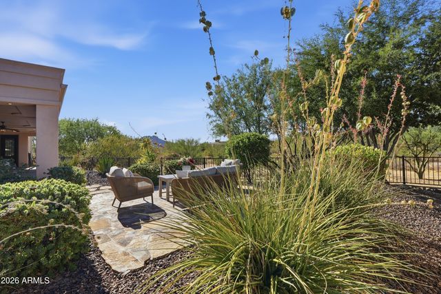 8584 E TUMBLEWEED Drive, Scottsdale, AZ 85266
