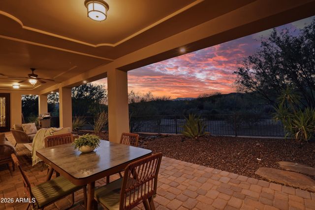 8584 E TUMBLEWEED Drive, Scottsdale, AZ 85266