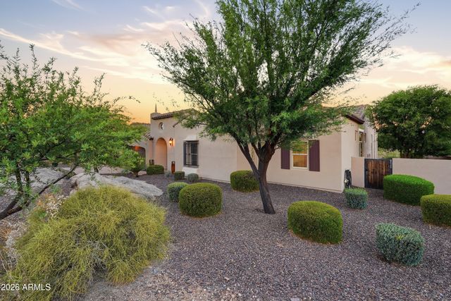 8584 E TUMBLEWEED Drive, Scottsdale, AZ 85266