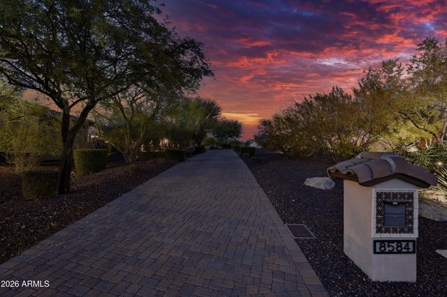 8584 E TUMBLEWEED Drive, Scottsdale, AZ 85266