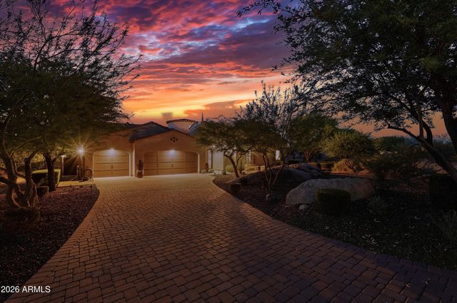 8584 E TUMBLEWEED Drive, Scottsdale, AZ 85266