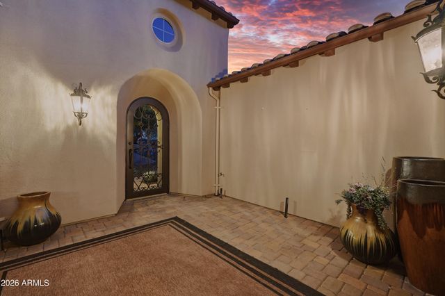 8584 E TUMBLEWEED Drive, Scottsdale, AZ 85266
