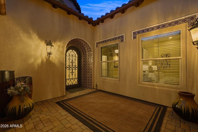 8584 E TUMBLEWEED Drive, Scottsdale, AZ 85266