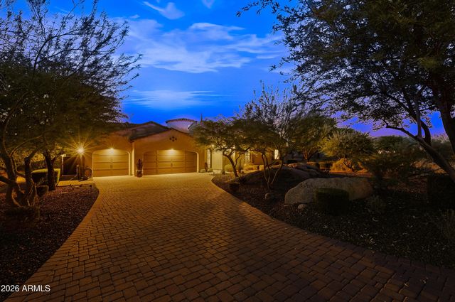 8584 E TUMBLEWEED Drive, Scottsdale, AZ 85266