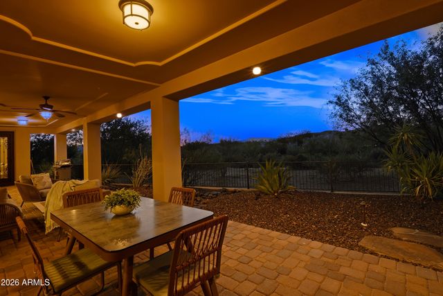 8584 E TUMBLEWEED Drive, Scottsdale, AZ 85266