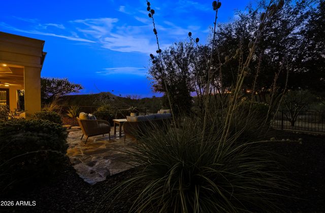 8584 E TUMBLEWEED Drive, Scottsdale, AZ 85266