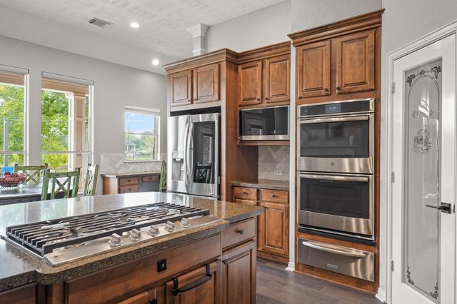 4703 Oxbow Circle W, Fulshear, TX 77441