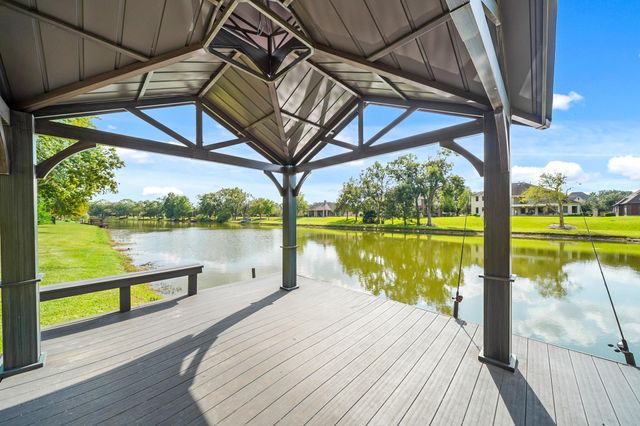4703 Oxbow Circle W, Fulshear, TX 77441