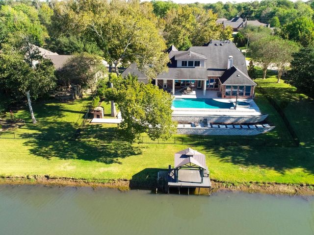 4703 Oxbow Circle W, Fulshear, TX 77441