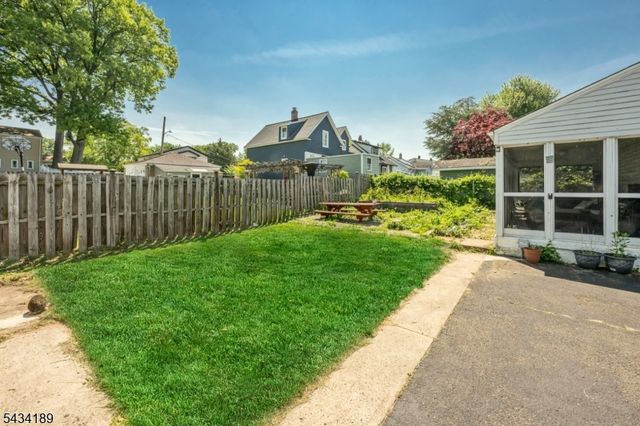 174 Phelps Ave, Bergenfield Boro, NJ 07621
