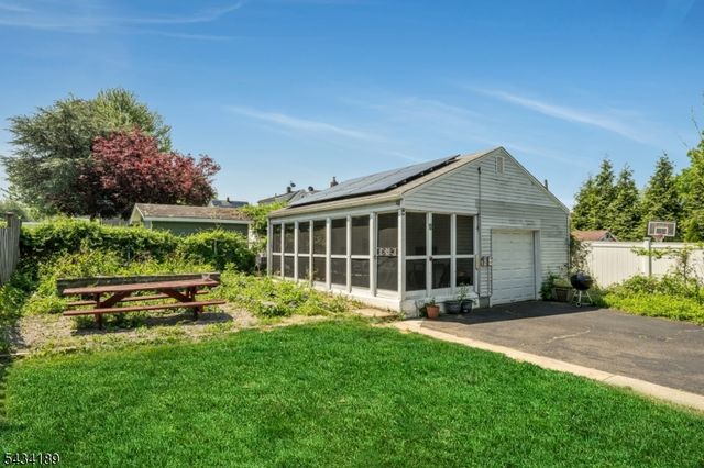 174 Phelps Ave, Bergenfield Boro, NJ 07621