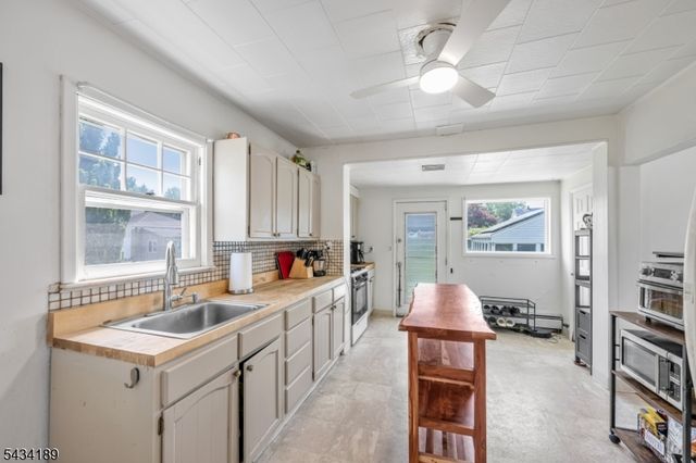 174 Phelps Ave, Bergenfield Boro, NJ 07621