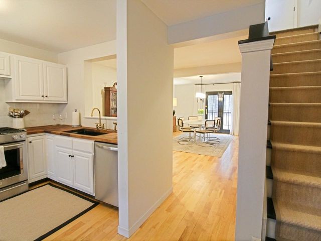 29 Abbey Road, Williston, VT 05495
