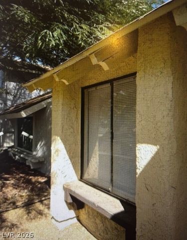 4760 Woodridge Road, Las Vegas, NV 89121