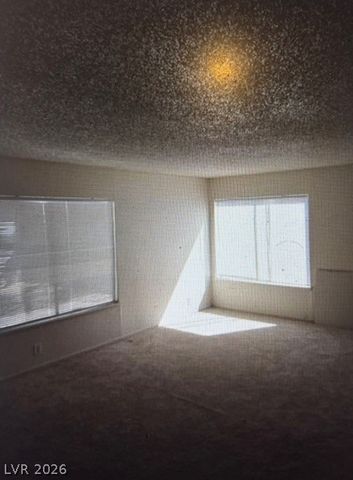 4760 Woodridge Road, Las Vegas, NV 89121