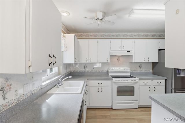 2651 N Canterbury Lake Drive, Hernando, FL 34442