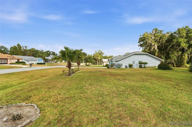 2651 N Canterbury Lake Drive, Hernando, FL 34442