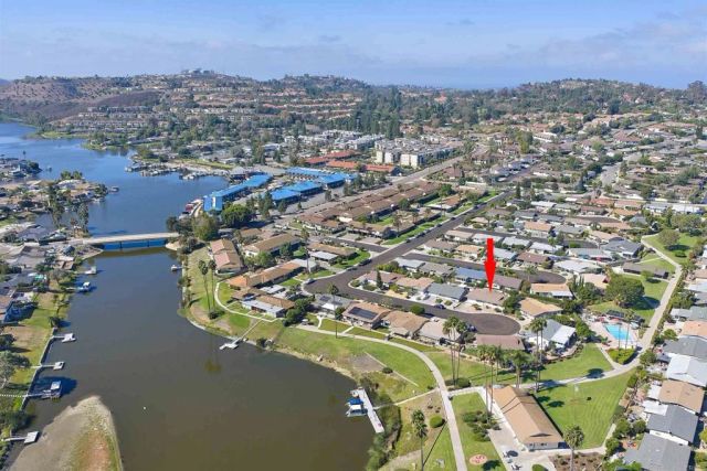 910 La Fiesta Lane, San Marcos, CA 92078