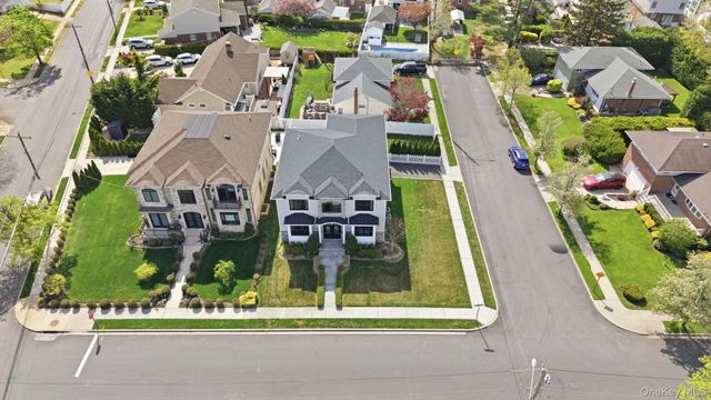 295 Dorchester Road, Garden City, NY 11530