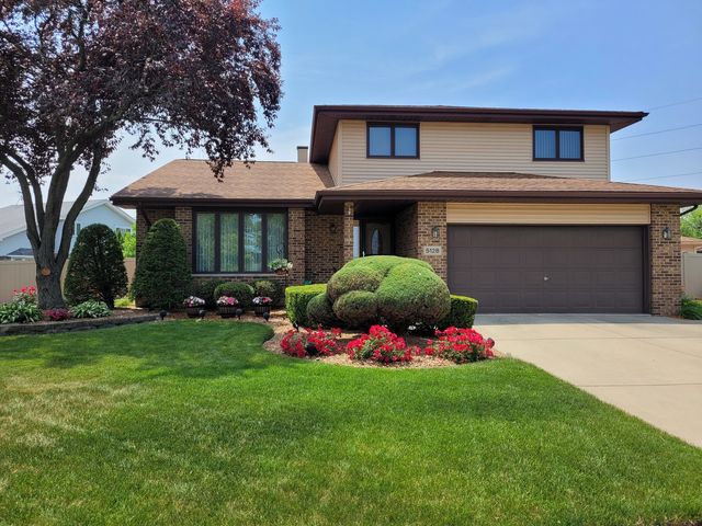 5128 W 113th Court, Alsip, IL 60803