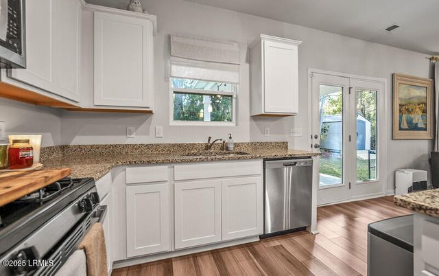 107 Chestnut Street, Port Royal, SC 29935