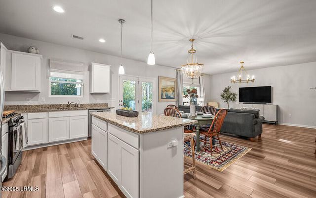 107 Chestnut Street, Port Royal, SC 29935