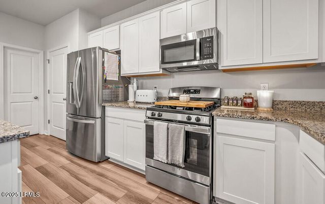 107 Chestnut Street, Port Royal, SC 29935