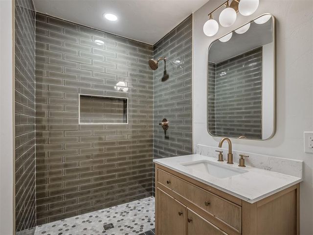 2529 NW 58th Street, Oklahoma City, OK 73112