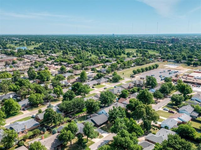 2529 NW 58th Street, Oklahoma City, OK 73112