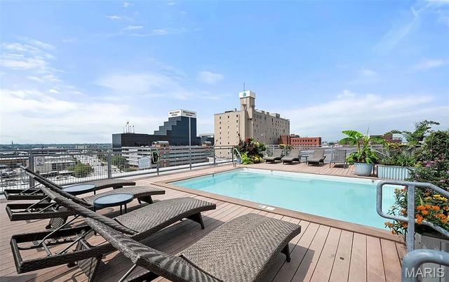 2323 Locust Street PH600, St Louis, MO 63103