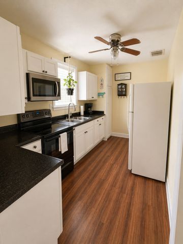 203 Stroud Street, Cleburne, TX 76033
