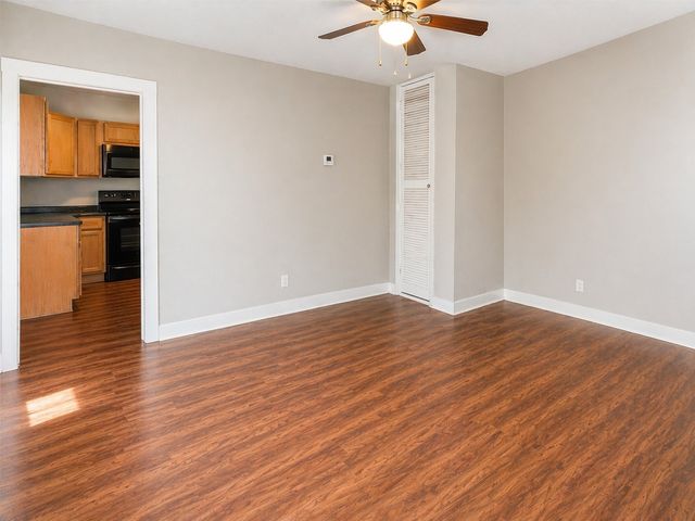 203 Stroud Street, Cleburne, TX 76033