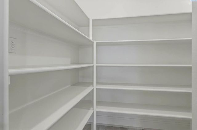 548 Athens Dr, West Richland, WA 99353