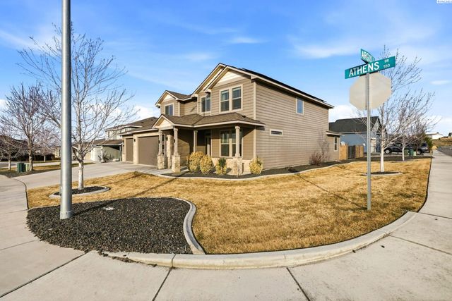 548 Athens Dr, West Richland, WA 99353
