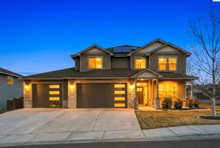 548 Athens Dr, West Richland, WA 99353